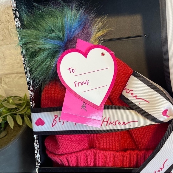 Nwt BETSEY JOHNSON 2 Piece Hat and Card Case Wallet Gift Set Pink & Black - Picture 3 of 6